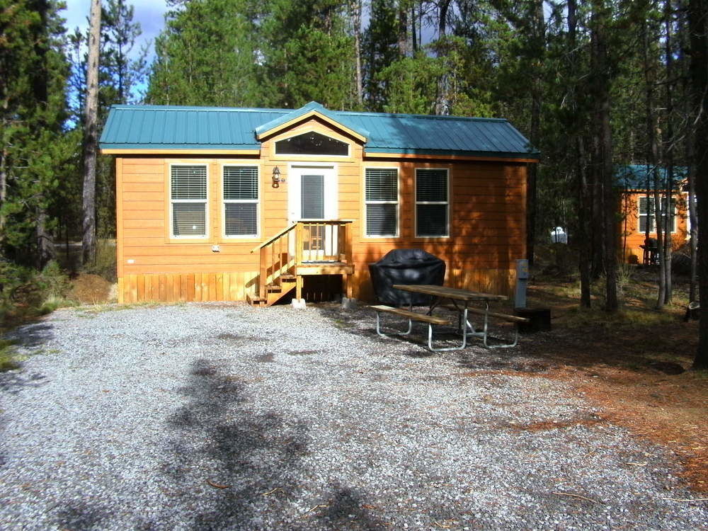 Bend-Sunriver Camping Resort Studio Cabin 6 מראה חיצוני תמונה