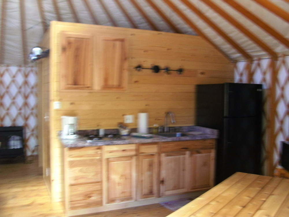 Bend-Sunriver Camping Resort Studio Cabin 6 מראה חיצוני תמונה