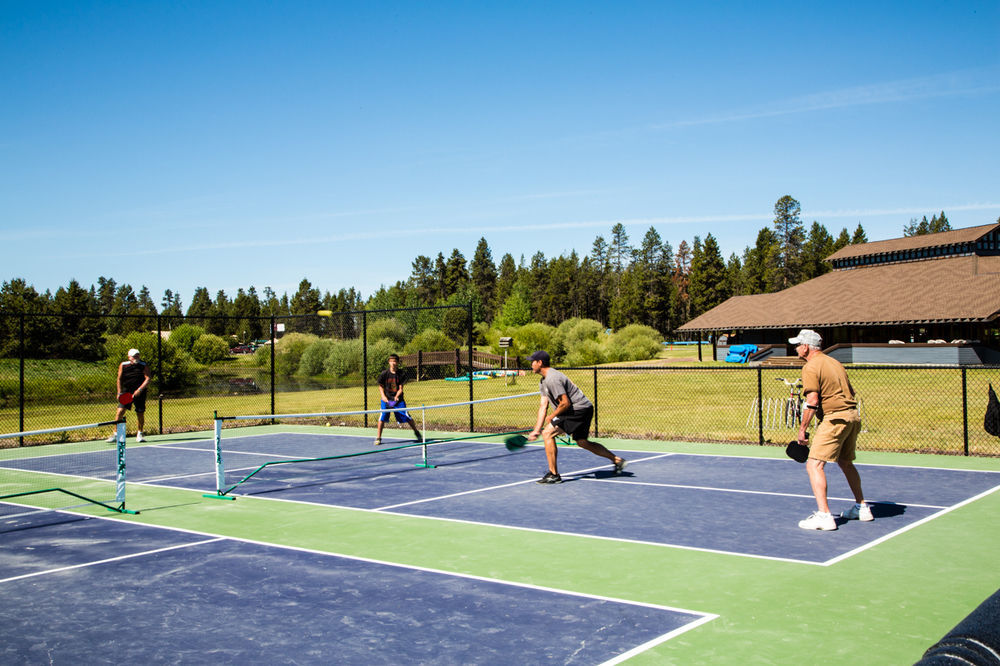 Bend-Sunriver Camping Resort Studio Cabin 6 מראה חיצוני תמונה