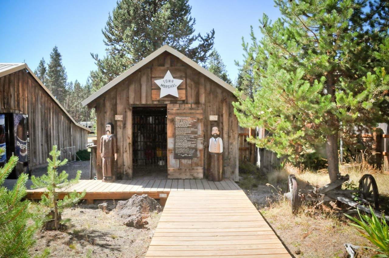 Bend-Sunriver Camping Resort Studio Cabin 6 מראה חיצוני תמונה