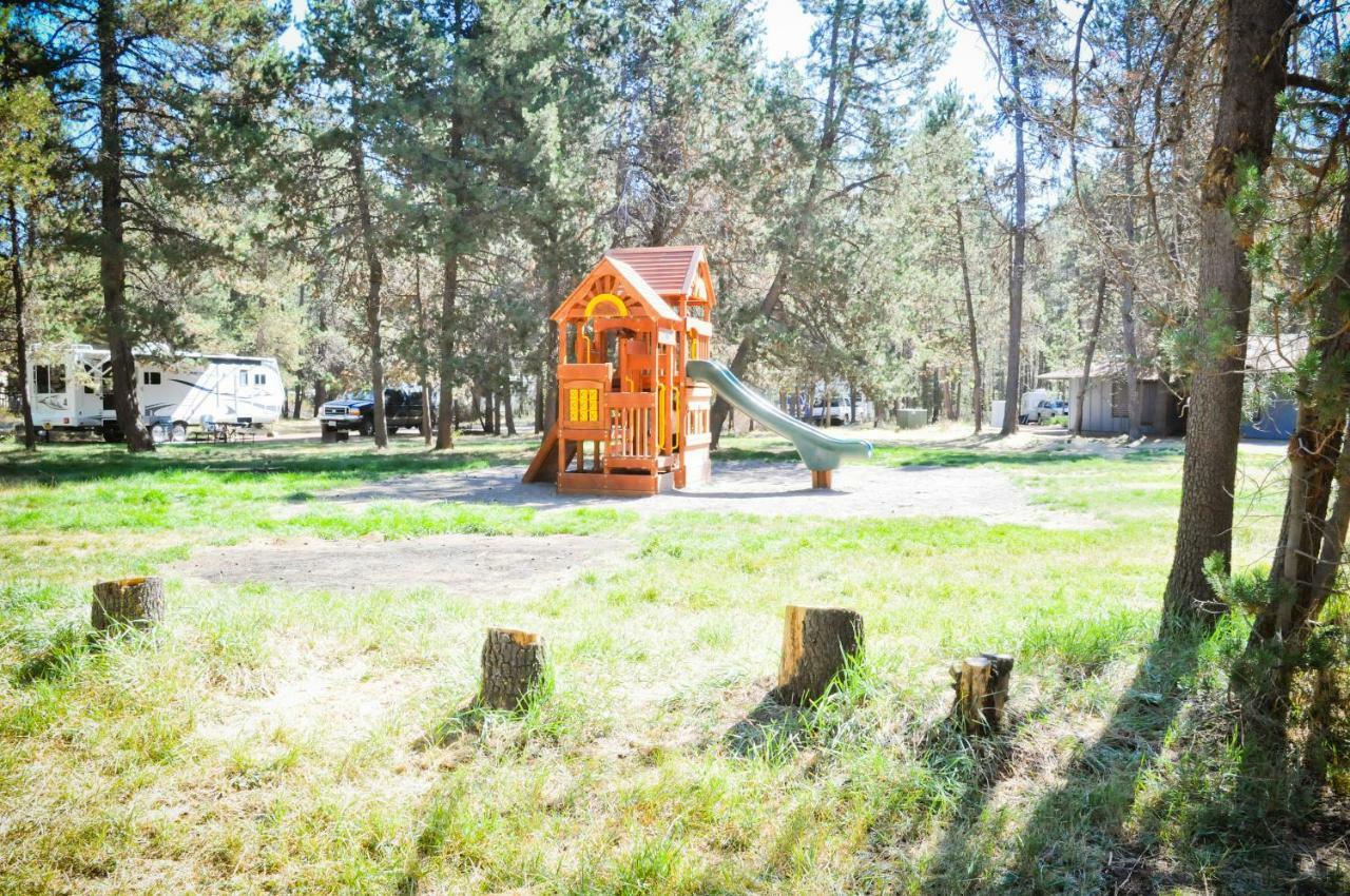 Bend-Sunriver Camping Resort Studio Cabin 6 מראה חיצוני תמונה